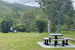 Picnic table